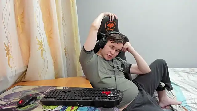 iliaskrislove's Live XXX Chat