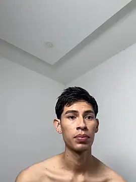 Dominic_Thin_ Chat XXX live