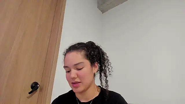 Živý XXX chat MiaRouseex