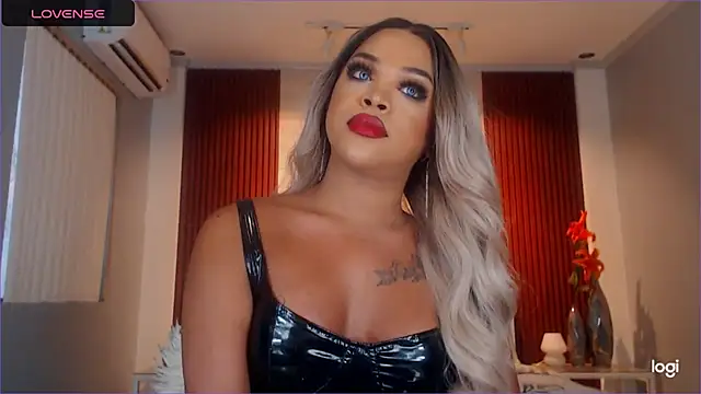 MarryQueen22 élő XXX-chatje