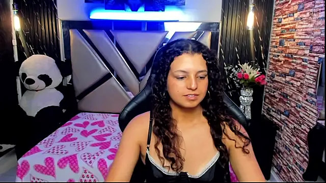 Tiffany_Ruubi Chat XXX live