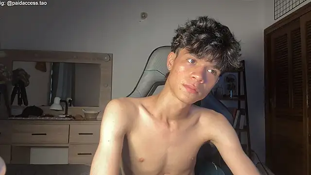 OopsAgain_ Live XXX-Chat