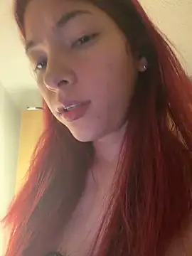 SarahLee__ live XXX chat