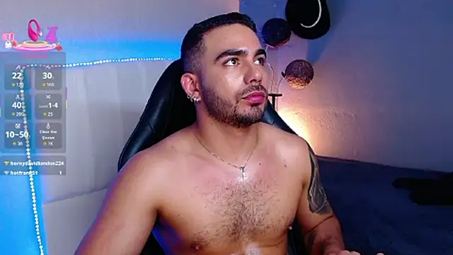 Show modela adamhairy na web-kameri