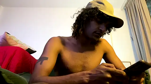 Chat +18 de gerson173Hugo ao vivo