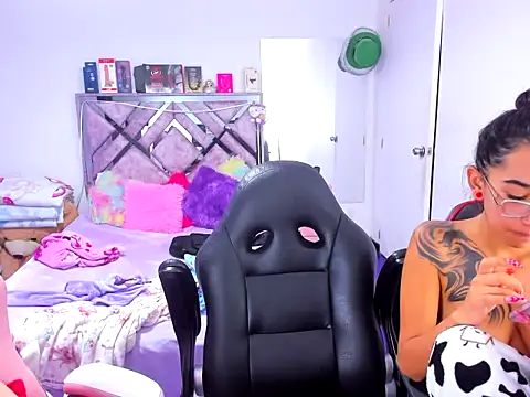 Chat +18 de Luna_Analya ao vivo