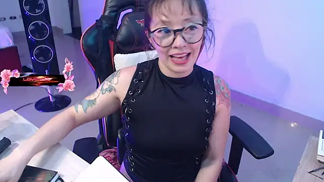 Chat XXX en directo de pink-2022