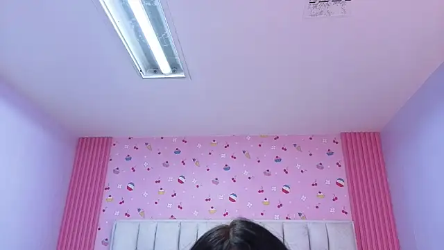 sarita_09_s Adlı Modelin Canlı XXX Sohbeti