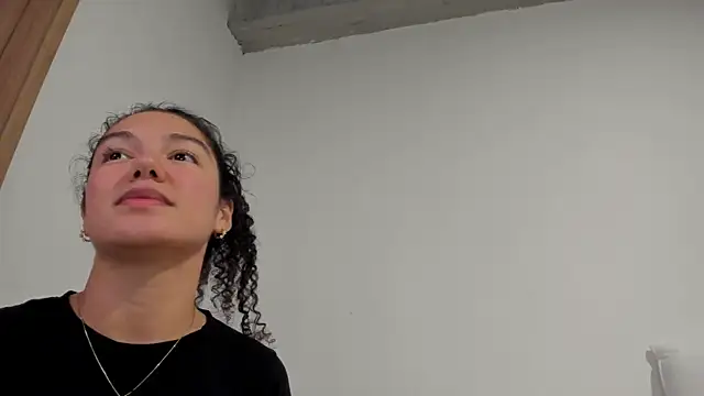 Czat XXX na żywo – MiaRouseex