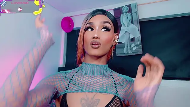 Chat XXX en directo de Kendall_hornyy