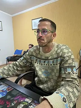 XXX chat uživo modela MeladoDiMel