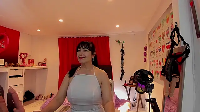 Sarah_teiku's Live XXX Chat