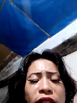YourHotMenxie18's Live XXX Chat