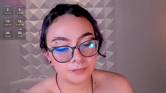 LoiseHarper's Live XXX Chat