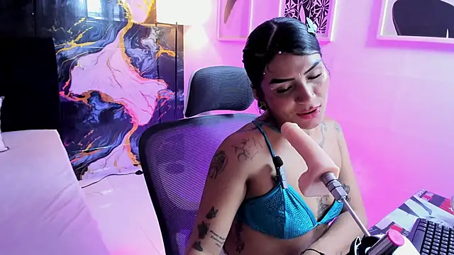 Alanna_Wild 现场XXX聊天