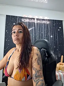 Hikaryfire Live XXX-Chat