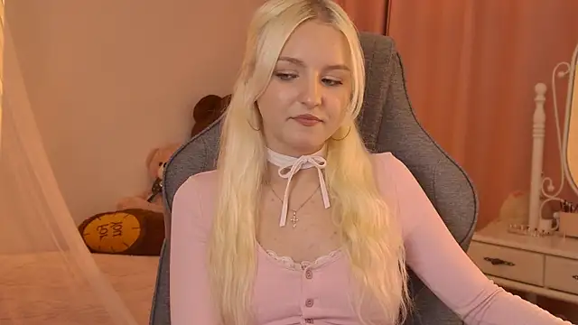 ViolaMore's Live XXX Chat