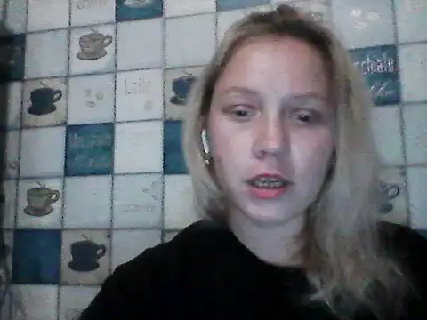 Anna_wey Adlı Modelin Canlı XXX Sohbeti