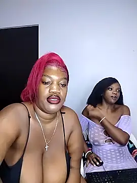 Chat XXX en directo de SweetBedroomEyez