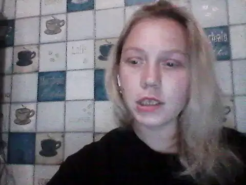 Anna_wey Adlı Modelin Canlı XXX Sohbeti