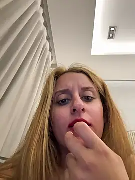 minaahh Chat XXX live