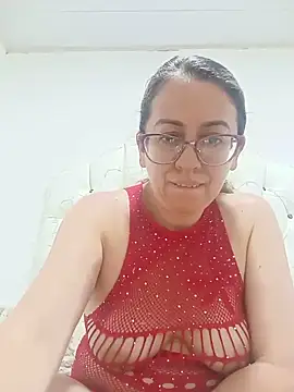 Chat +18 de miss_hanna07 ao vivo