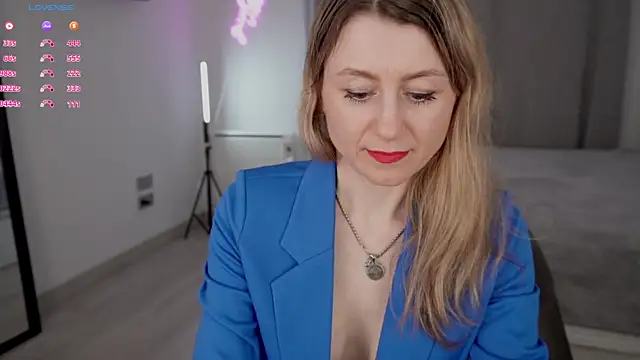 Chat +18 de __Milana____ ao vivo