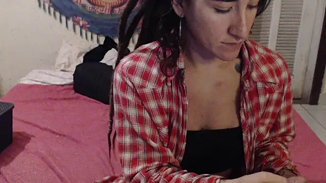MissRebeka 现场XXX聊天