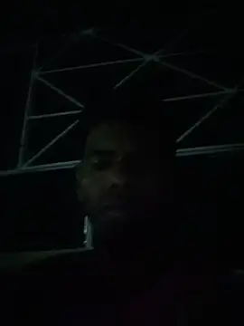 Chat +18 de Dominic_24 ao vivo