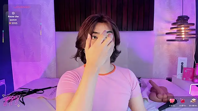 Creamy_Angelo 现场XXX聊天