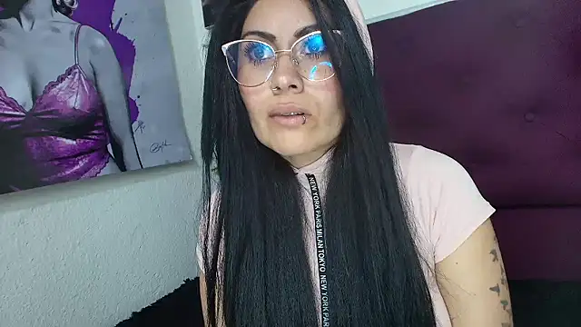 Chat +18 de Tania_mature ao vivo