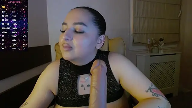 BustyAllyy Live XXX-Chat