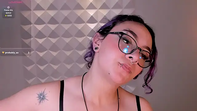 LoiseHarper's Live XXX Chat