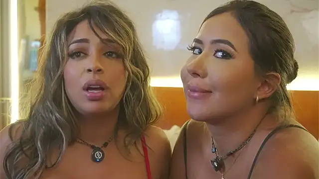 Chat +18 de charlottelover21 ao vivo