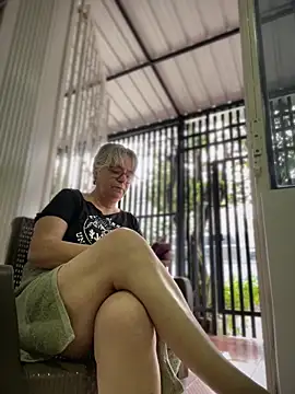 slutgoldn Live XXX chat
