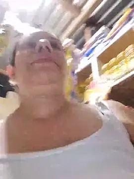 Chat XXX en directo de MIA-LARIOS
