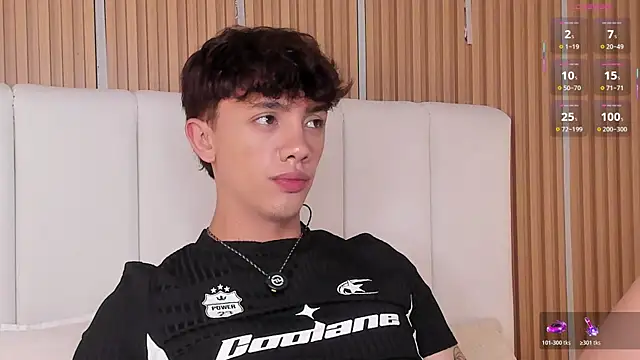 Tomy_Rox – Live XXX-chat