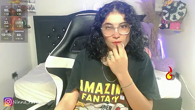 Chatroom XXX en direct de Ninna_ravenn