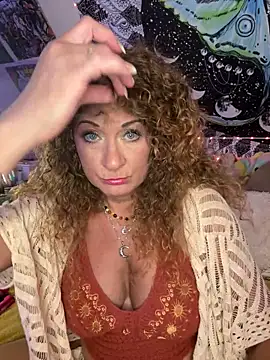 SuzyCatzz's Live XXX Chat