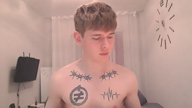 Онлайн чат XXX Fredd_Xanders