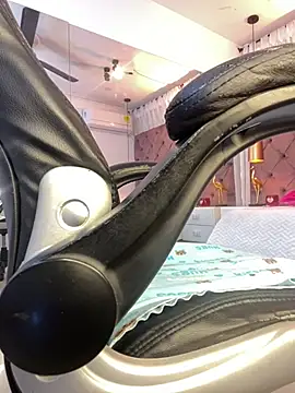 Chat +18 de Auri__ ao vivo