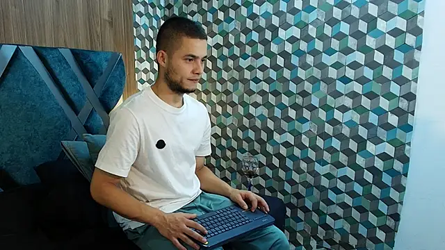 Joaho_Fernandez webkamerás műsora