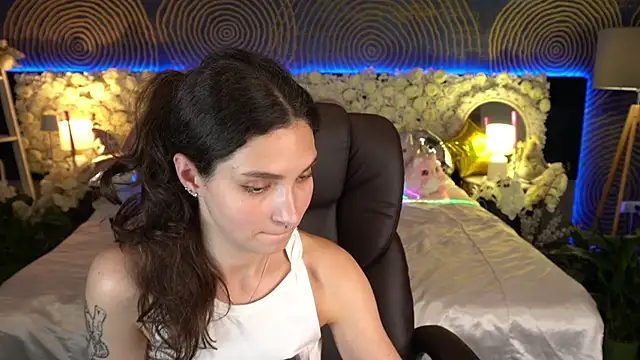 Chat XXX ao vivo de BabyFlowerr