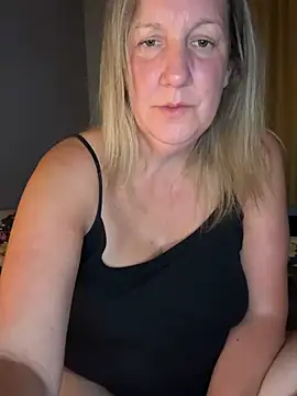 X-Victoria-X – Naživo XXX chat
