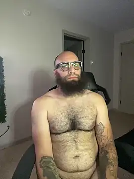 MastaWolfy live XXX chat
