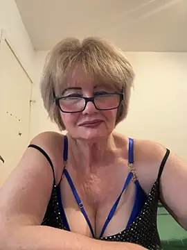 AngelBlonda live XXX chat