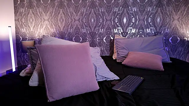 AbellaFox_ Adlı Modelin Canlı XXX Sohbeti