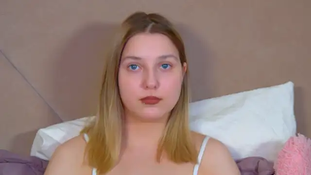 TinnaBurton লাইভ XXX চ্যাট