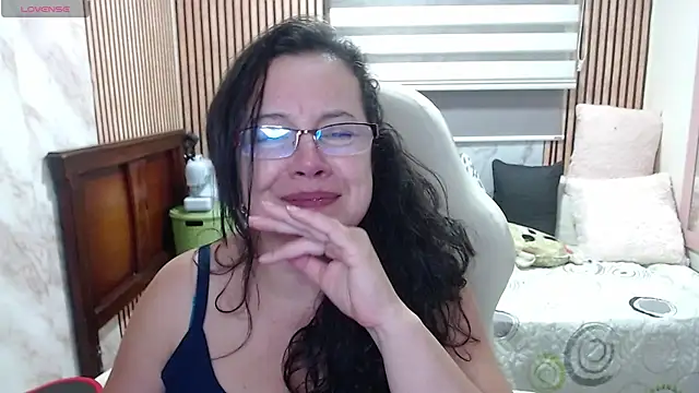 Sonialorens_'s Live XXX Chat