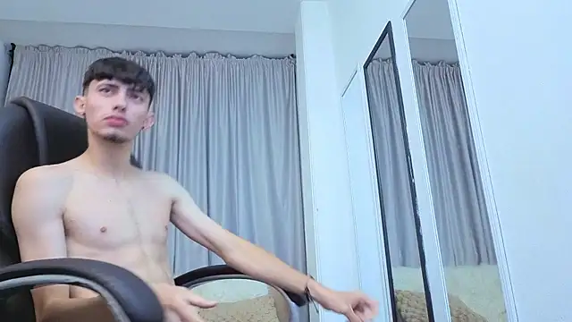 Caled_Saenz XXX чат на живо